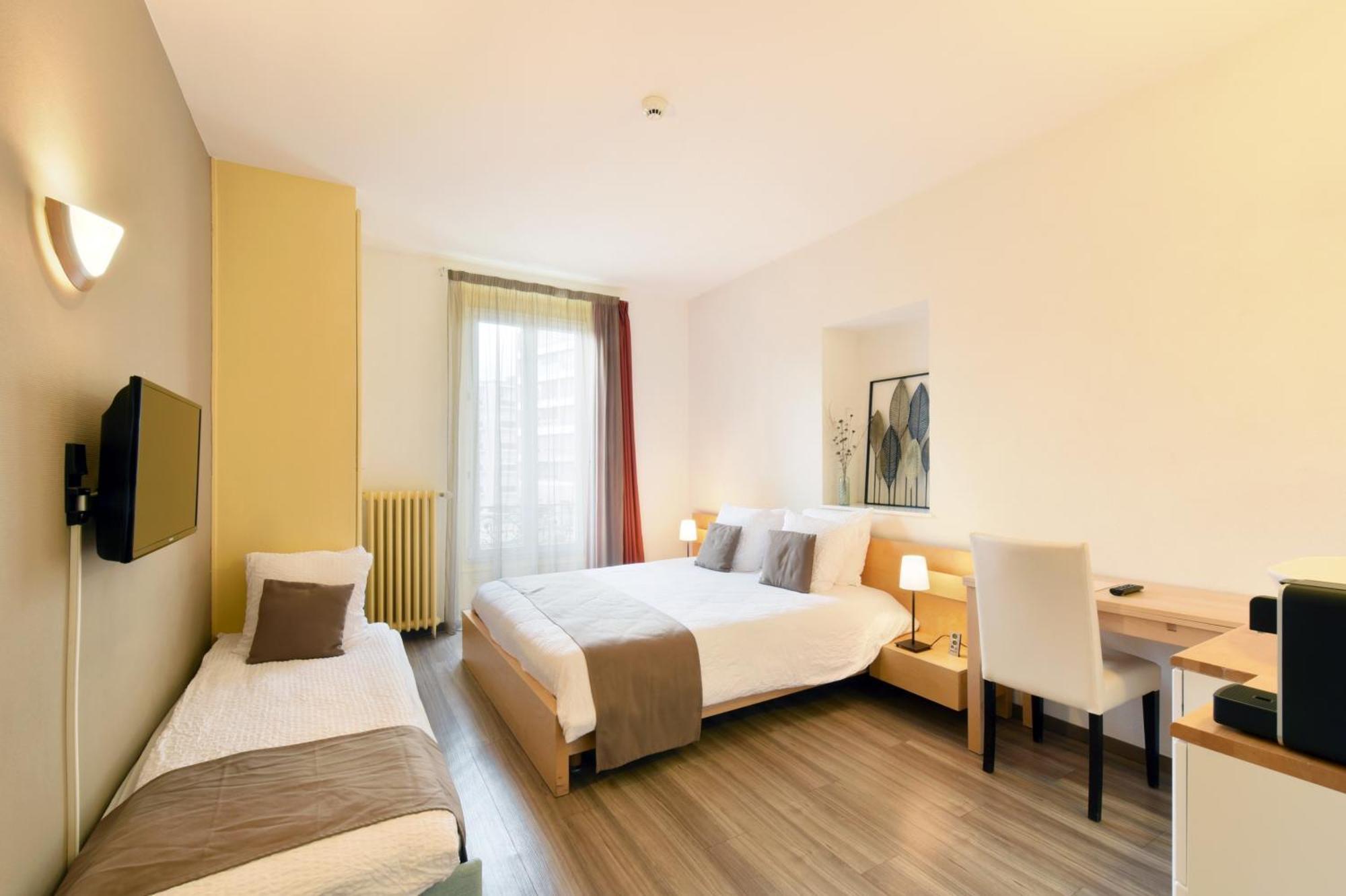 Du Marche Hotel 2*